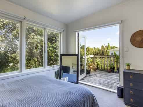 37 Makiri Street, Helensville