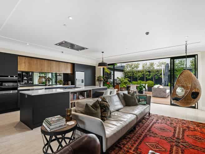 10A Victoria Road, Devonport