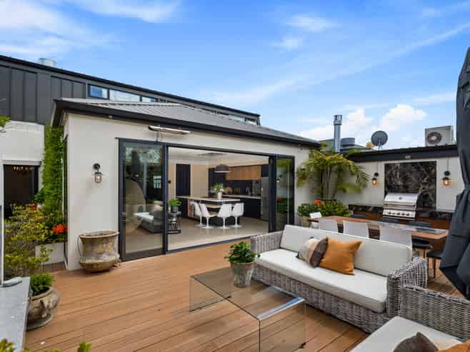 10A Victoria Road, Devonport