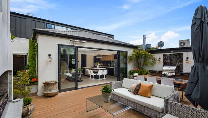 10A Victoria Road, Devonport