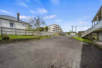 8 Saint Jude Street, Avondale