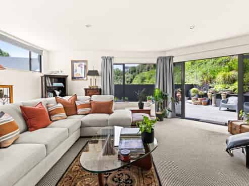 145 Milton Road, Bluff Hill