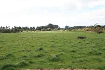 2403 Mountain Road, Tariki