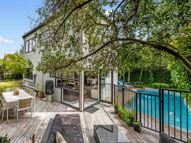 2/27 Martin Avenue, Remuera