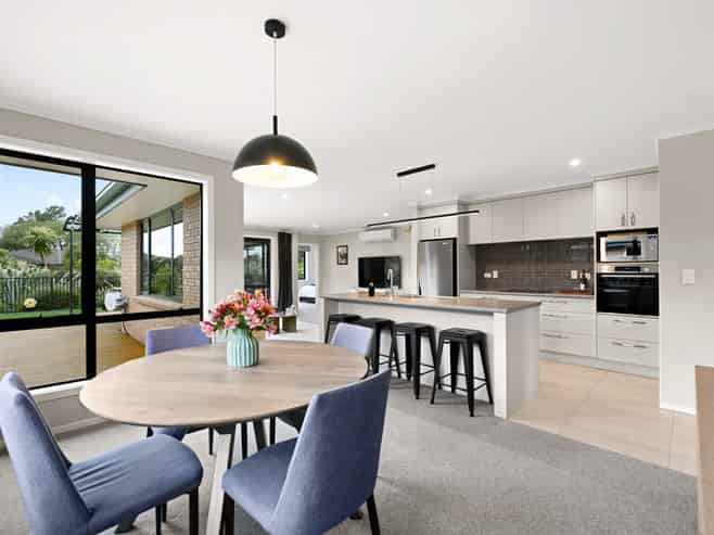 263 Dixon Road, Fitzroy