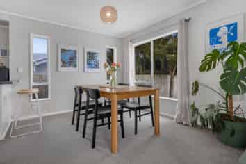 73 Langdale Avenue, PARAPARAUMU