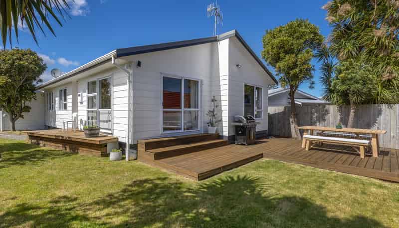 73 Langdale Avenue, PARAPARAUMU