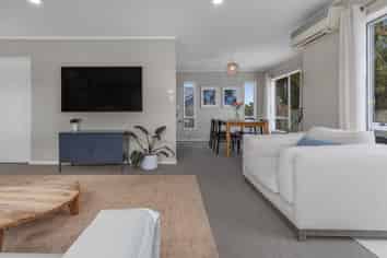 73 Langdale Avenue, PARAPARAUMU