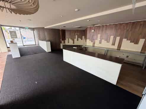 Huge Profile Corner Retail