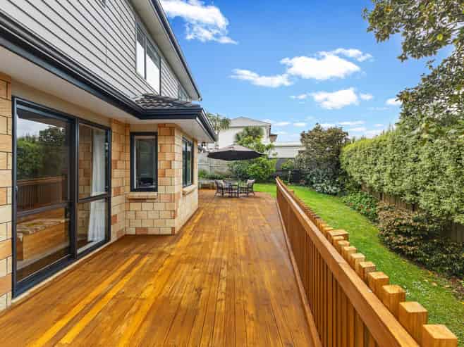 246 Hill Road, The Gardens