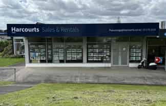High profile Pakuranga Heights Office