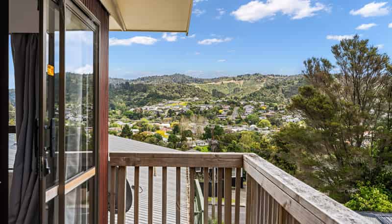 52b Hilltop Avenue, Morningside