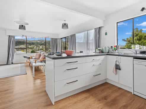 52B Hilltop Avenue, Morningside