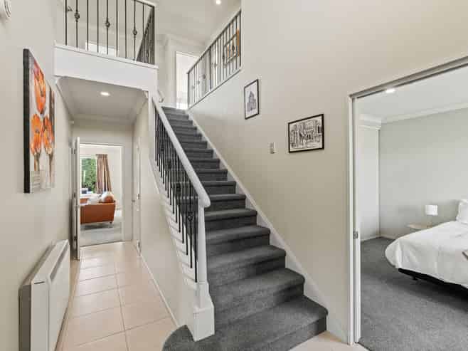 6 June Gardens, Northwood