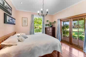 488 Telegraph Road, Burnham