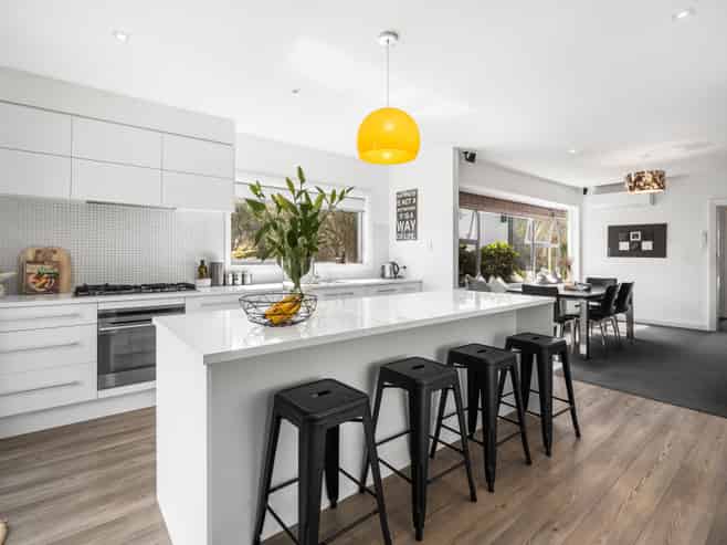 120A Esplanade, Sumner