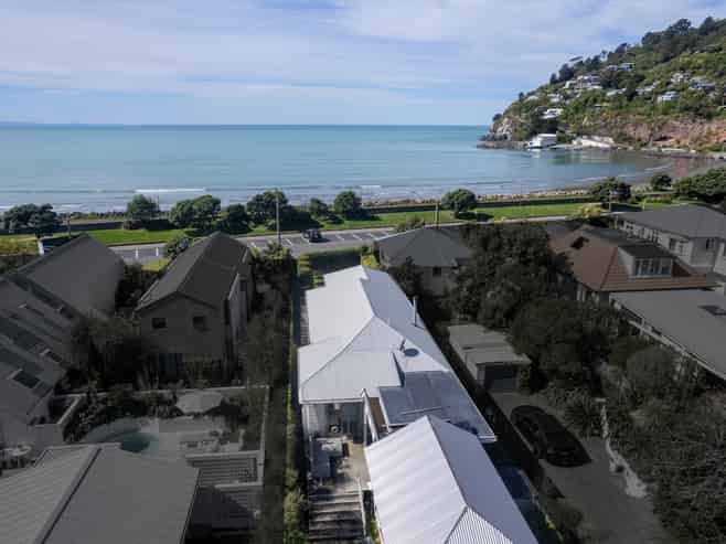 120A Esplanade, Sumner