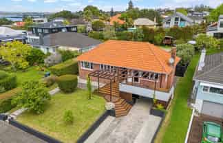 33 Carnarvon Avenue, Glendowie