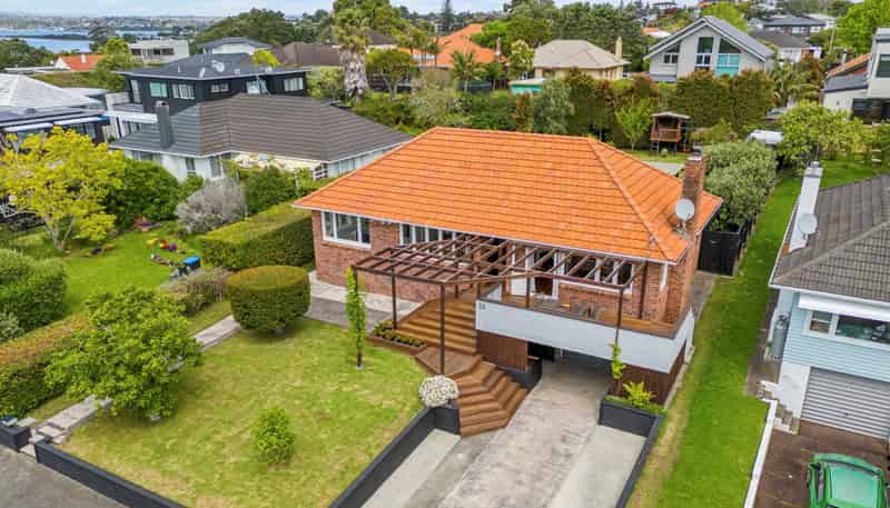 33 Carnarvon Avenue, Glendowie