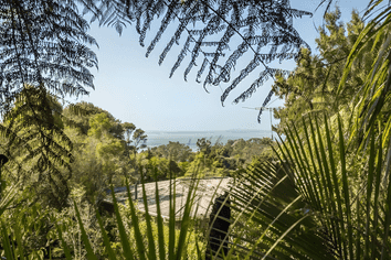 3 Huia Road, Titirangi