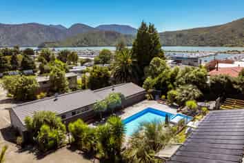 50 Main Road, Havelock