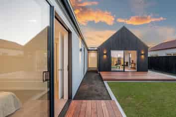 69 Whitehorn Drive, Lincoln