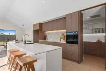 69 Whitehorn Drive, Lincoln