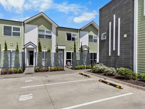 10/10 Burrows Place, Frankton