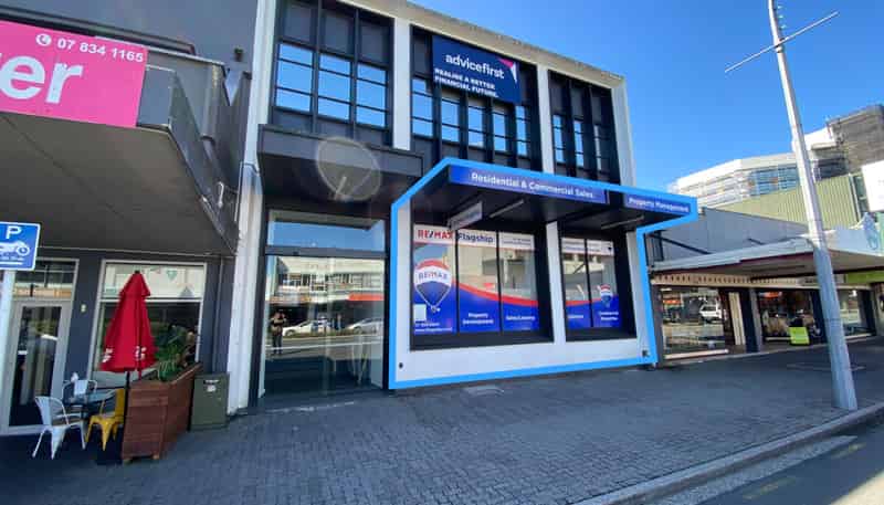 554 GF Victoria Street, Hamilton Central