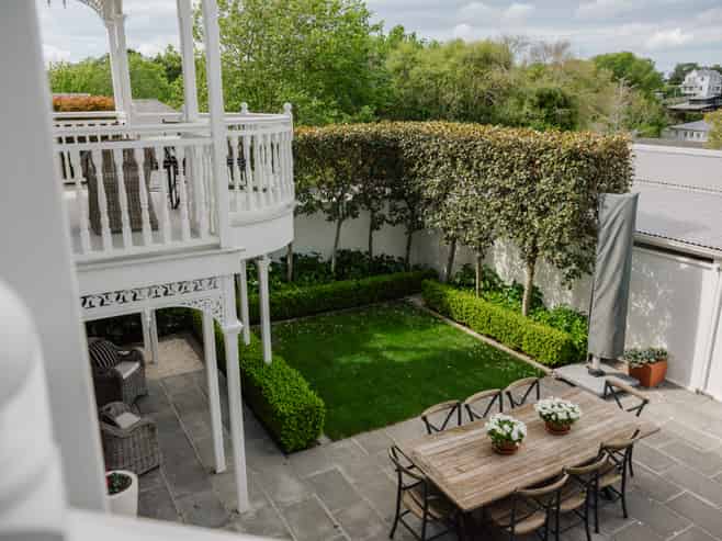 33 Richmond Avenue, Northcote Point