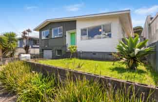 27 Rospeath Crescent, Spotswood