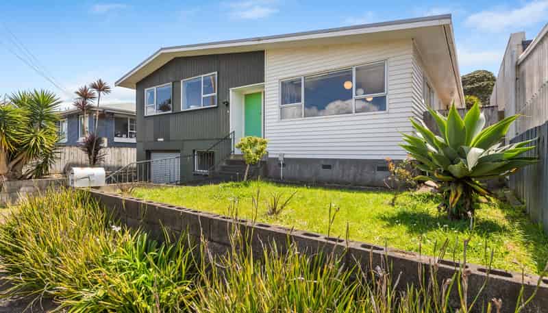 27 Rospeath Crescent, Spotswood