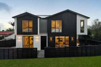 8A Catalina Crescent, Forrest Hill