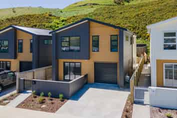 41 Farnworth Terrace, Churton Park