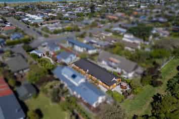 2/238 Estuary Road, South New Brighton