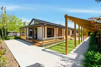 2/238 Estuary Road, South New Brighton