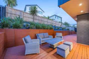 9 Ruku Street, Long Bay