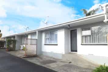 4/84 Lake Road, Frankton