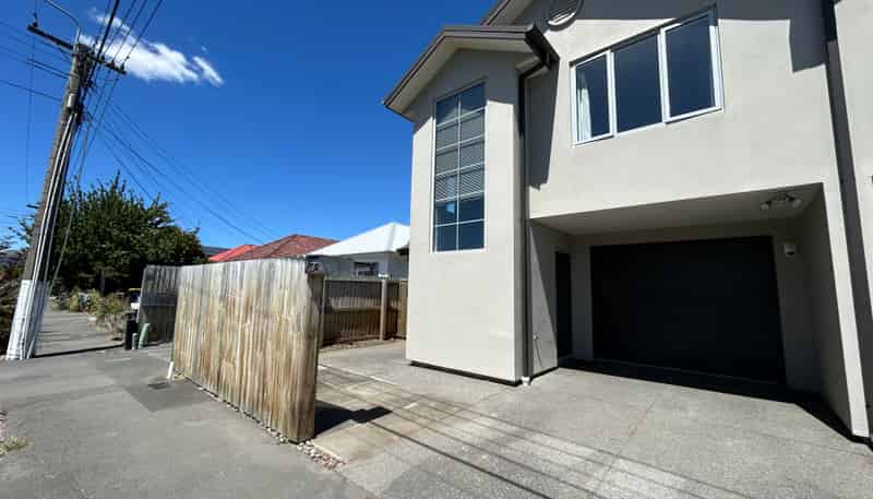 8 Parlane Street, Addington