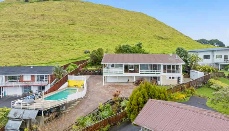 6 Conifer Lane, Mangere Bridge