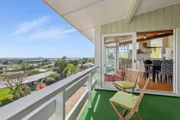 6 Conifer Lane, Mangere Bridge