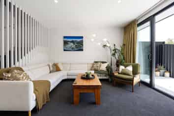 2/100 East Street, Enderley