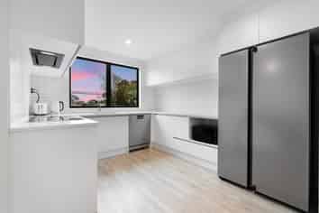 7 Te Uru Lane, Takapuna