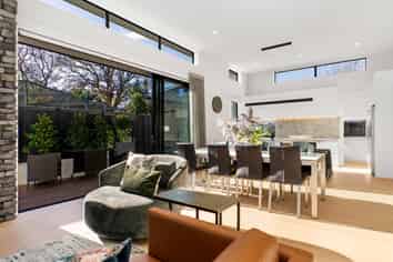 59 Straven Road, Fendalton