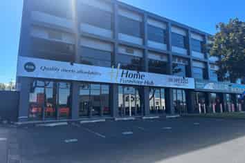 Large Format Retail Tenancy in Mount Wellington