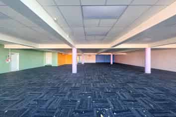 Large Format Retail Tenancy in Mount Wellington