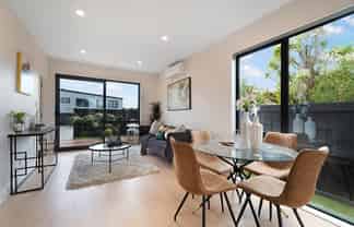 8/14 Akehurst Avenue, New Lynn