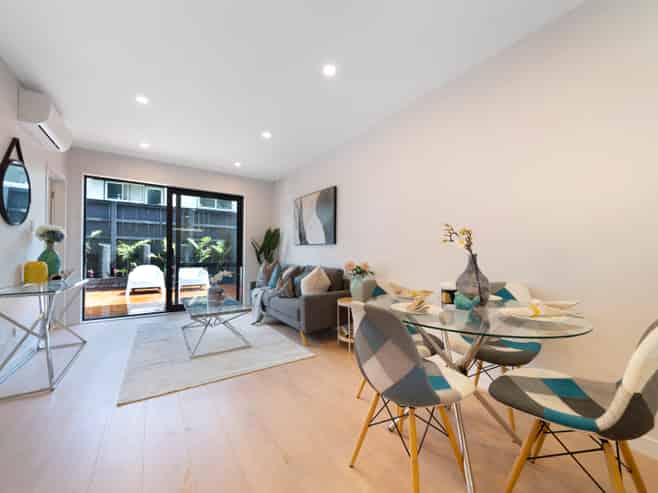 8/14 Akehurst Avenue, New Lynn