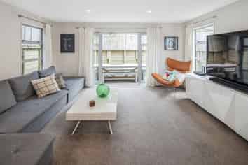 46 Erlestoke Crescent, Churton Park