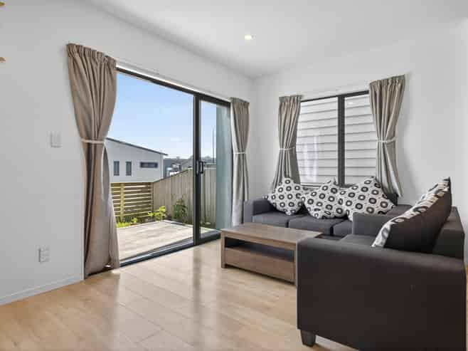 46 Parahau Road, Papakura